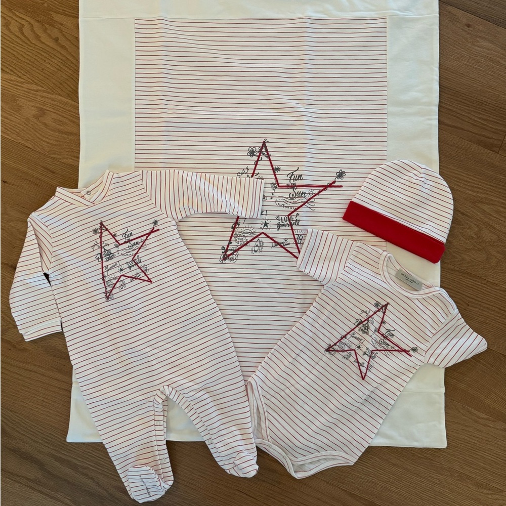 NWOT Golden Goose Baby Gift Set